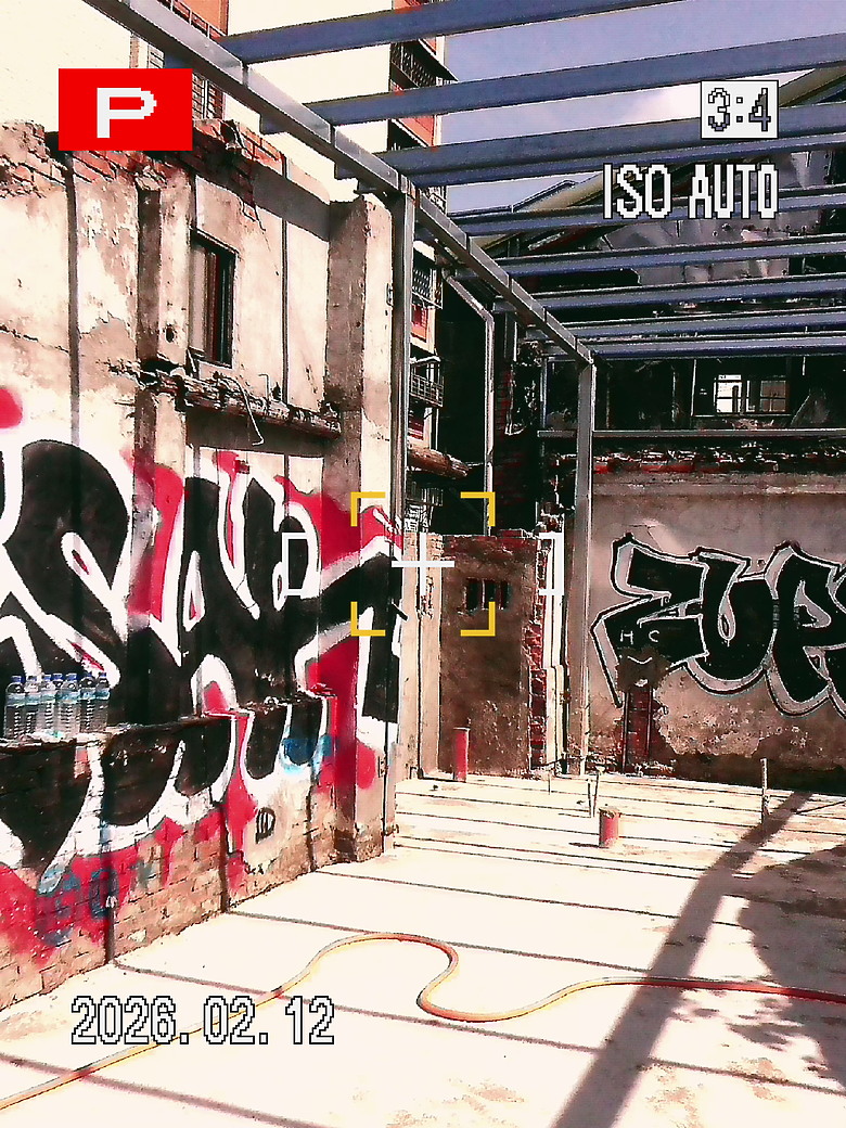 富士 instax mini Evo Cinema 評測｜「年代轉盤」玩出百種風格、15 秒影片帶你穿越時空！