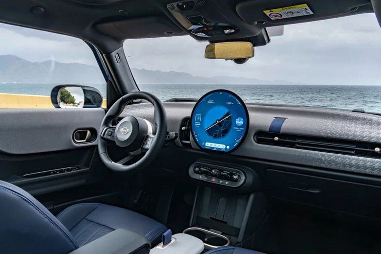 拒絕全螢幕化！MINI設計師堅持實體控制工學的重要性！