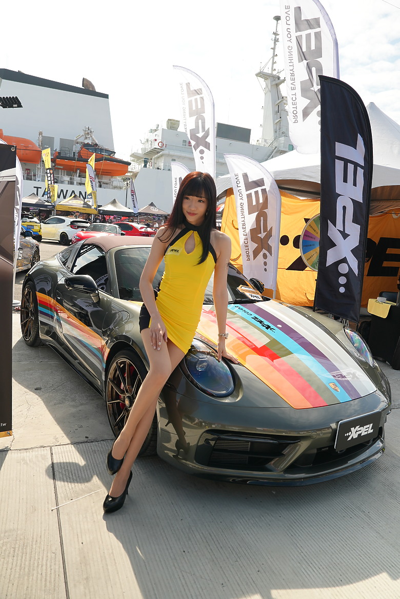 點我看大圖 港邊的引擎咆哮,高雄移動時尚週超熱鬧!AUDI RS3 帶你感受賽車 DNA