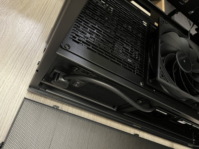 [開箱] Lancool 217 Black