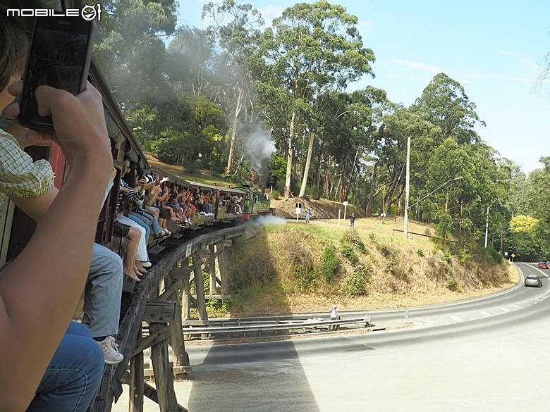 墨爾本近郊之菲利普島(Phillip Island)企鵝歸巢(Penguin Parade)、普芬比利鐵路(Puffing Billy)古董蒸汽火車，附掛旅途中的用餐與沿路風景 — 2026東澳洲四大城巡遊之墨爾本段 第1部