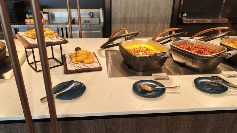 年假結束繼續吃 - 桃園和逸飯店逸市集食記分享~