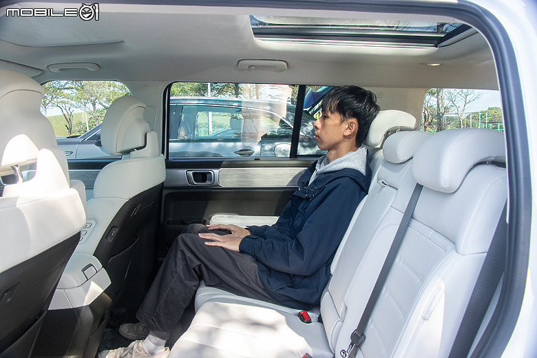 平價奢華的日韓對決！Hyundai Santa Fe Calligraphy vs. Mazda CX-90