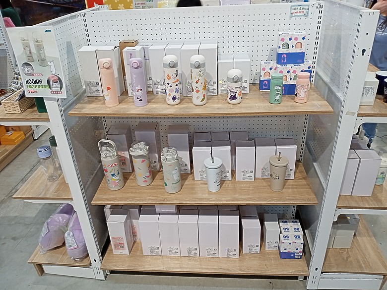 點我看大圖 【小惡魔驫到成功】姆明新春假期快閃店