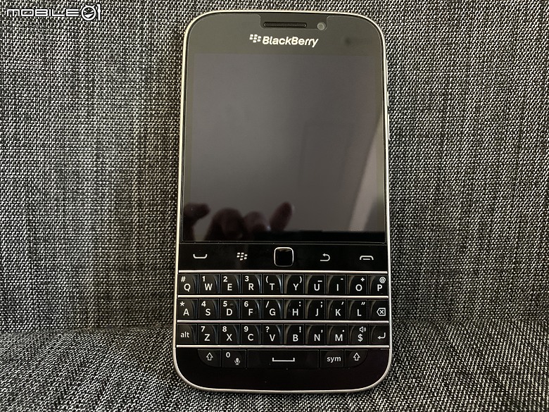 新年到 BlackBerry Classic Zinwa Q25 新色來報到