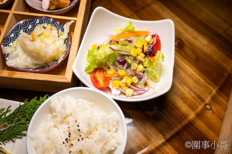宜蘭冬山美食-六張桌中式料理，好吃不貴的無菜單桌菜再加上精緻豐富的定食套餐～我一試就成主顧了！