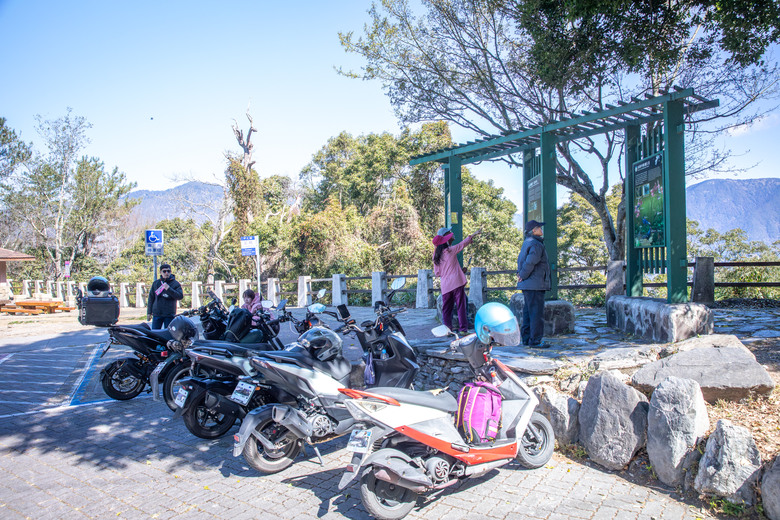 點我看大圖 通往雲海之路,山的盡頭是南橫啞口