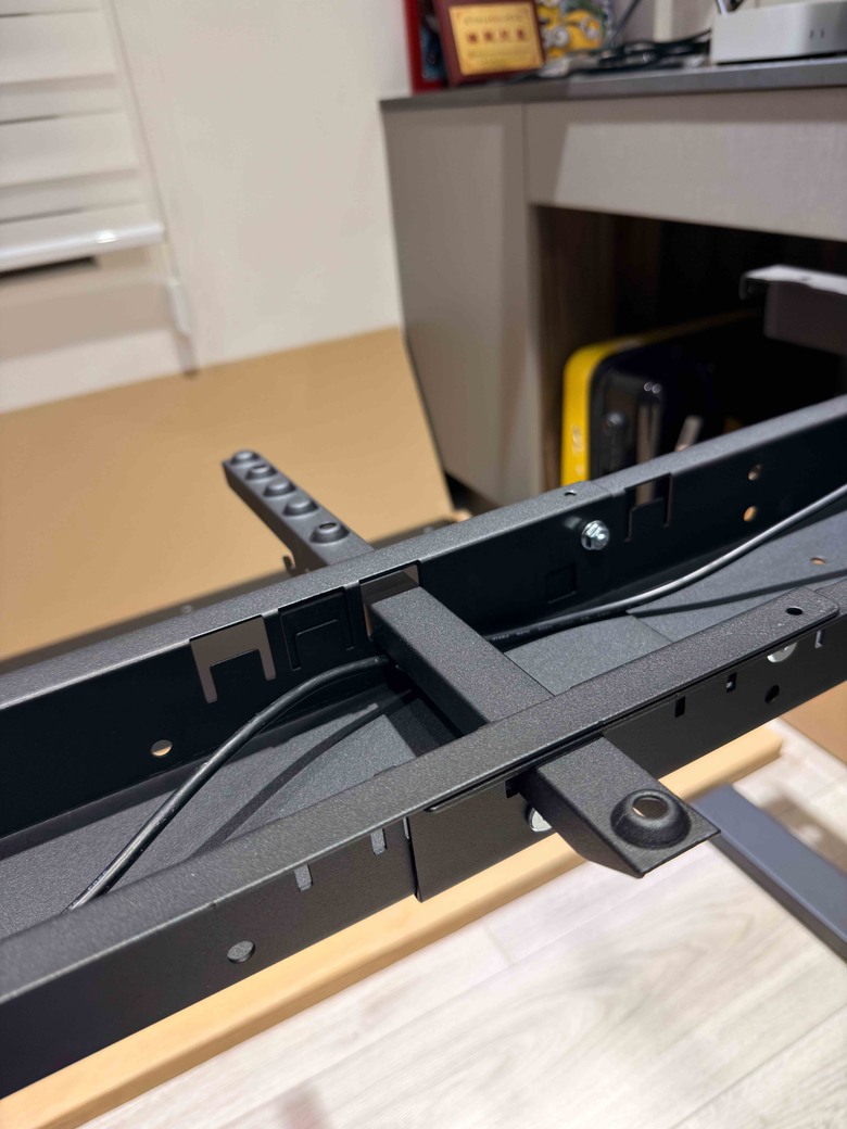 開箱&分享 IKEA升降電競桌＆Ergotron HX 螢幕支架