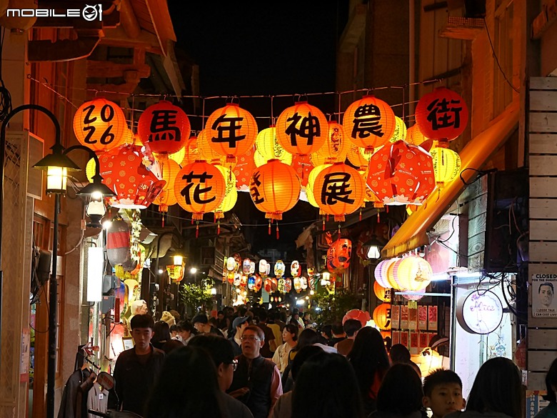 【小惡魔驫到成功】普濟殿燈會與馬年神農街花燈展,過年來臺南賞燈海 — 2026年新年走春 第二站