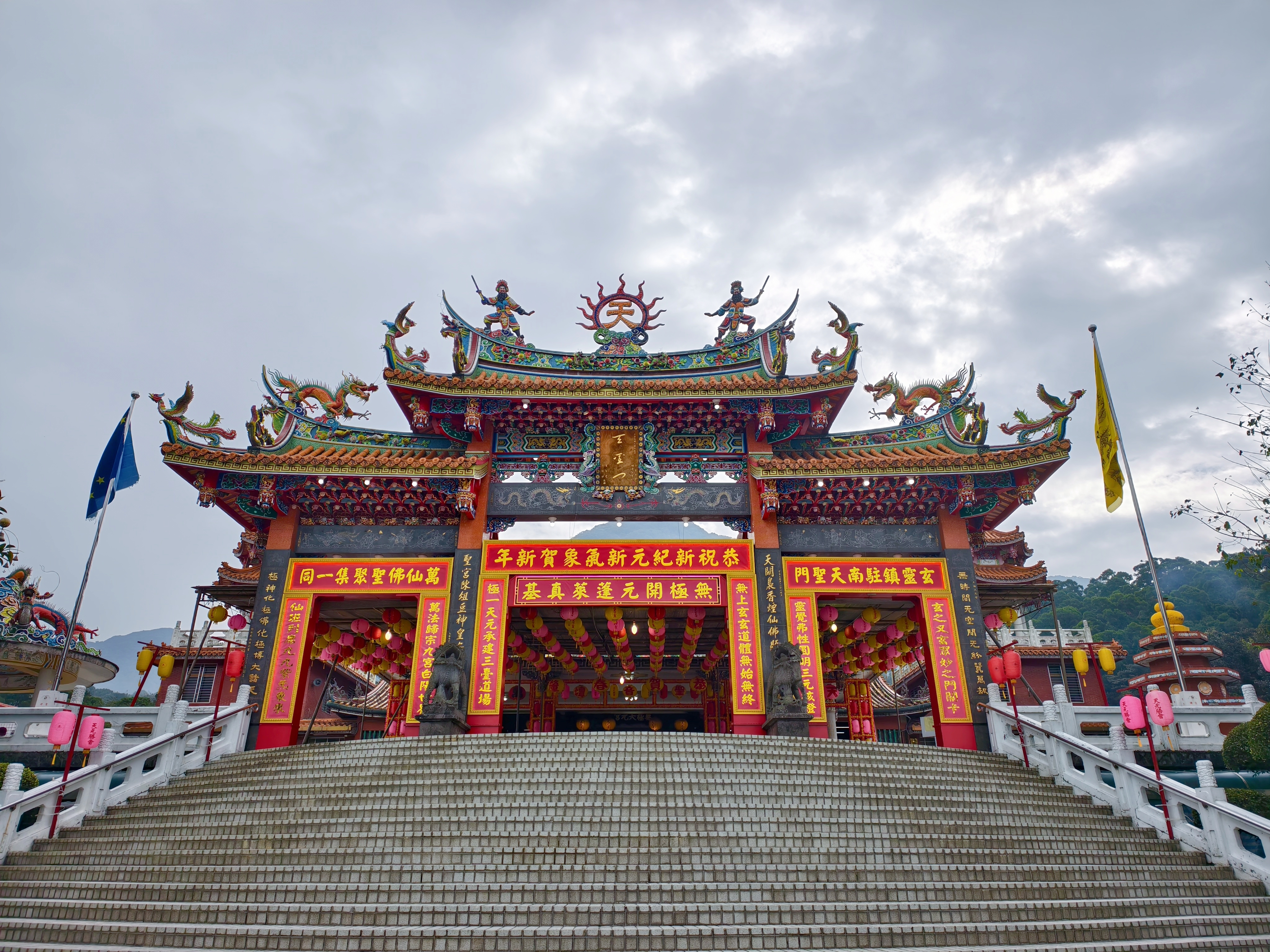 用特休換來的美景，我們的淡水一日遊：天元宮櫻花、匕匕庄紅梅、沙崙海灘