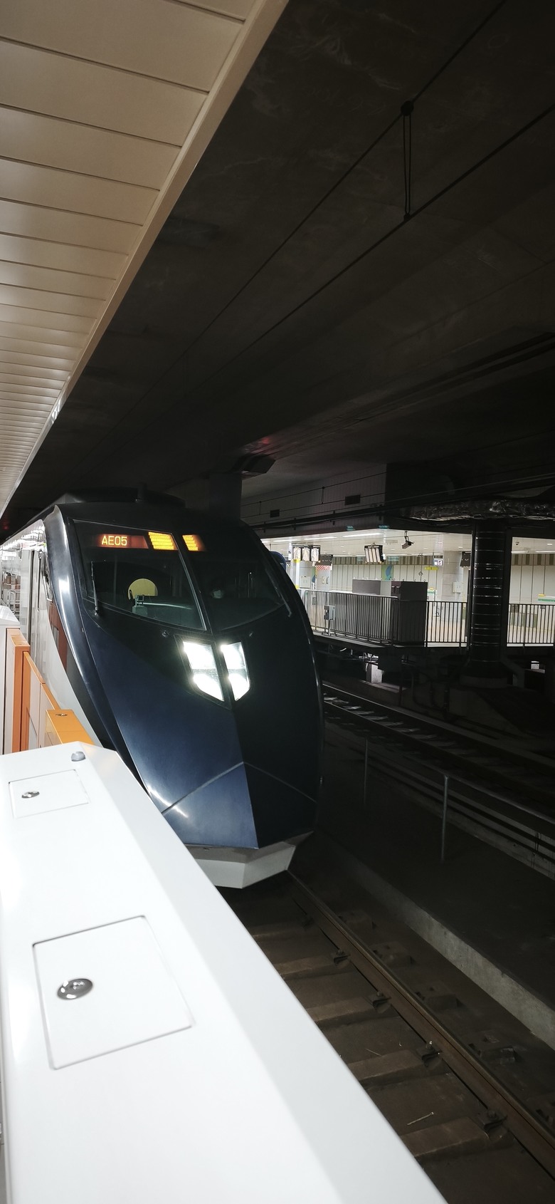 [分享] 成田空港到上野，京成Skyliner搞定