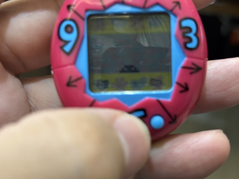 孵了30年！全新初代1996年版電子雞開箱！