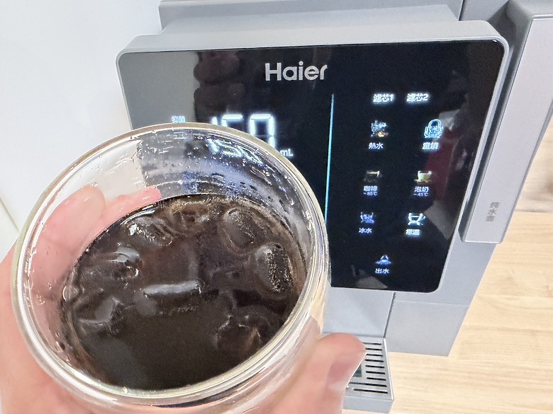 【小惡魔驫到成功】四季皆可飲 冰水・熱水・冰塊一次搞定 ｜Haier 桌上型RO冰鑽瞬熱飲水機