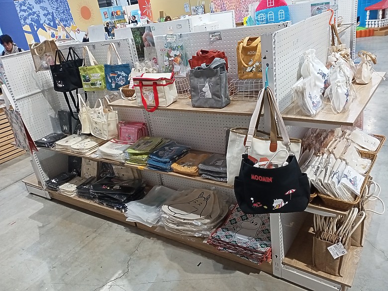 點我看大圖 【小惡魔驫到成功】姆明新春假期快閃店