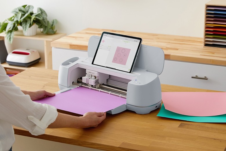 Cricut Explore 3 評測：速度更快、更聰明，從此擺脫切割墊的束縛