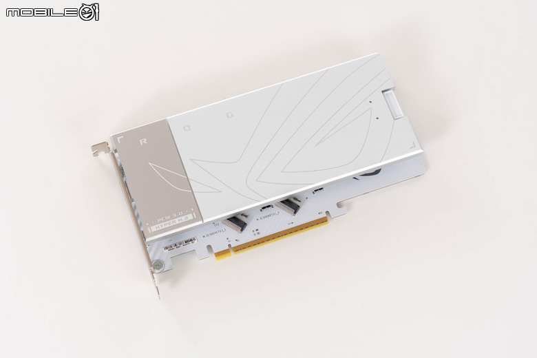 ROG CROSSHAIR X870E GLACIAL 主機板開箱實測 不光配置性能頂尖 更具備雙 10 GbE 海量高速傳輸
