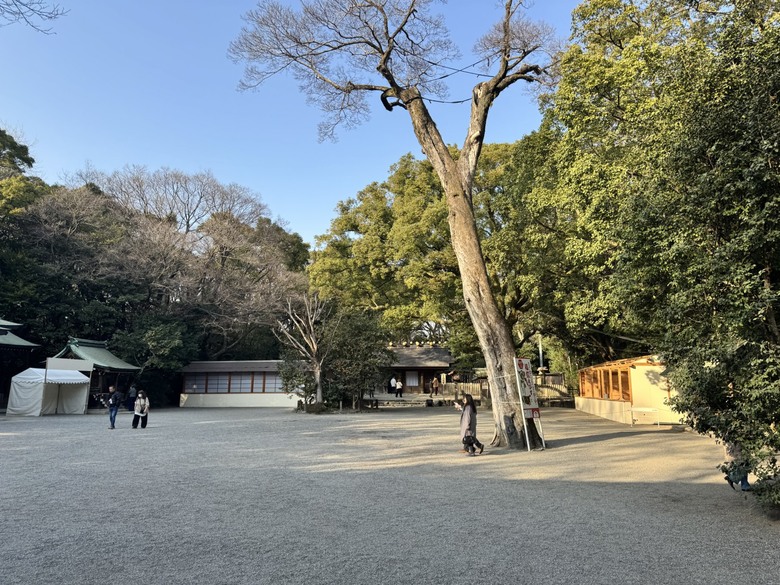 名古屋自由行 Day 5|神田神宮、Échiré奶油、機場散步、坂角ゆかり蝦餅、手羽先(行程分享)