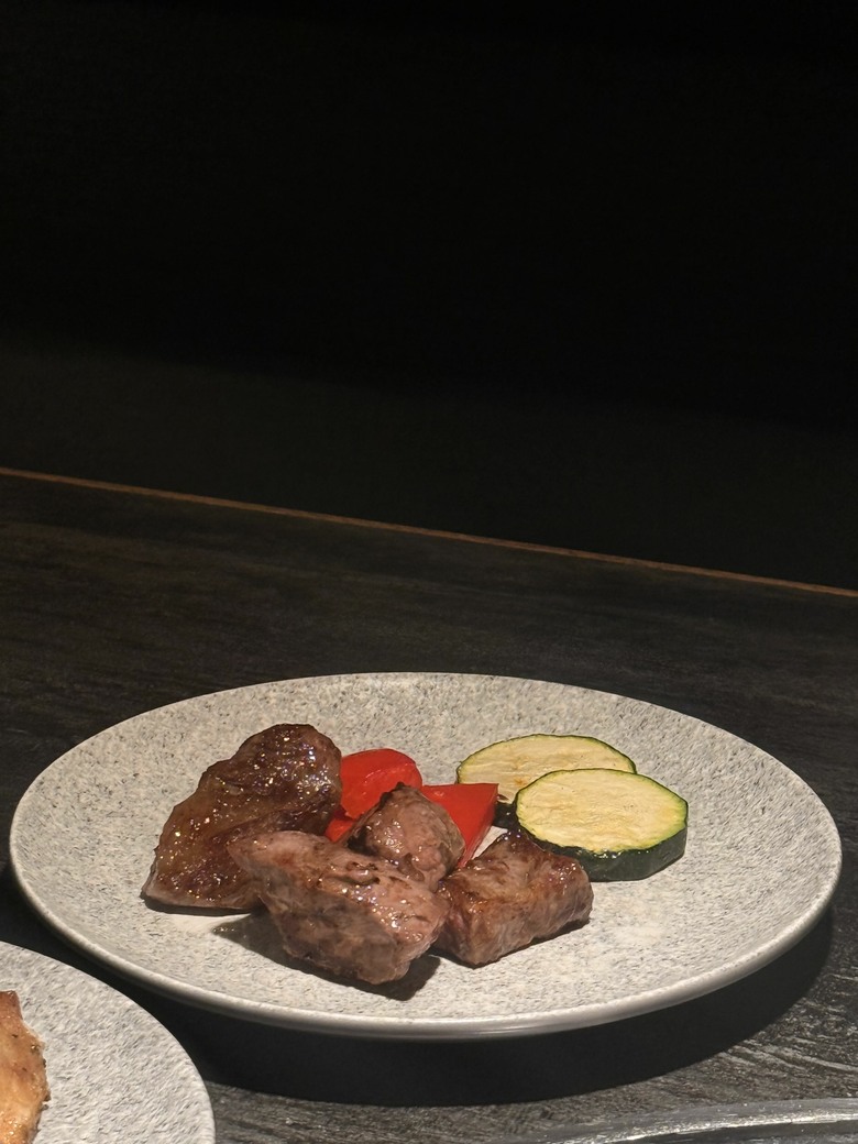 台北慶生餐廳推薦-燒肉中山 菜單價格、代烤服務、美味評價一次看