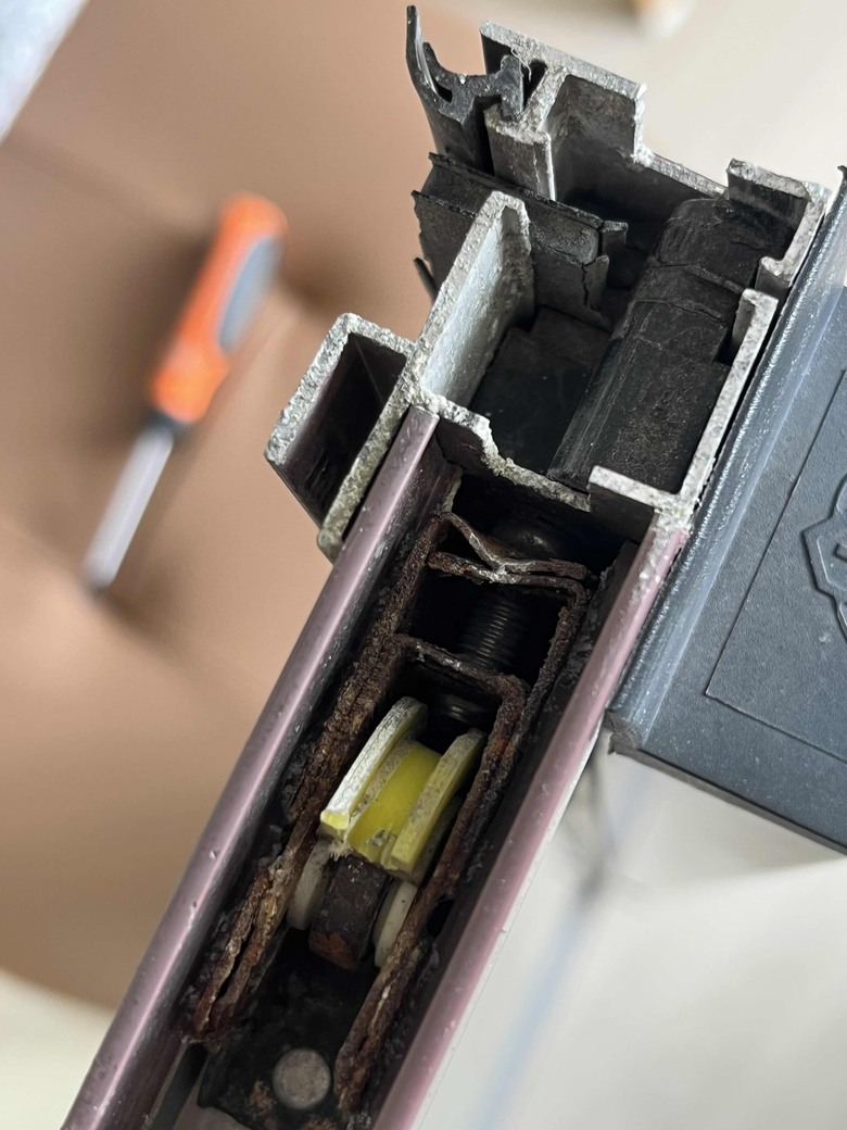 鋁門窗 滑輪更換