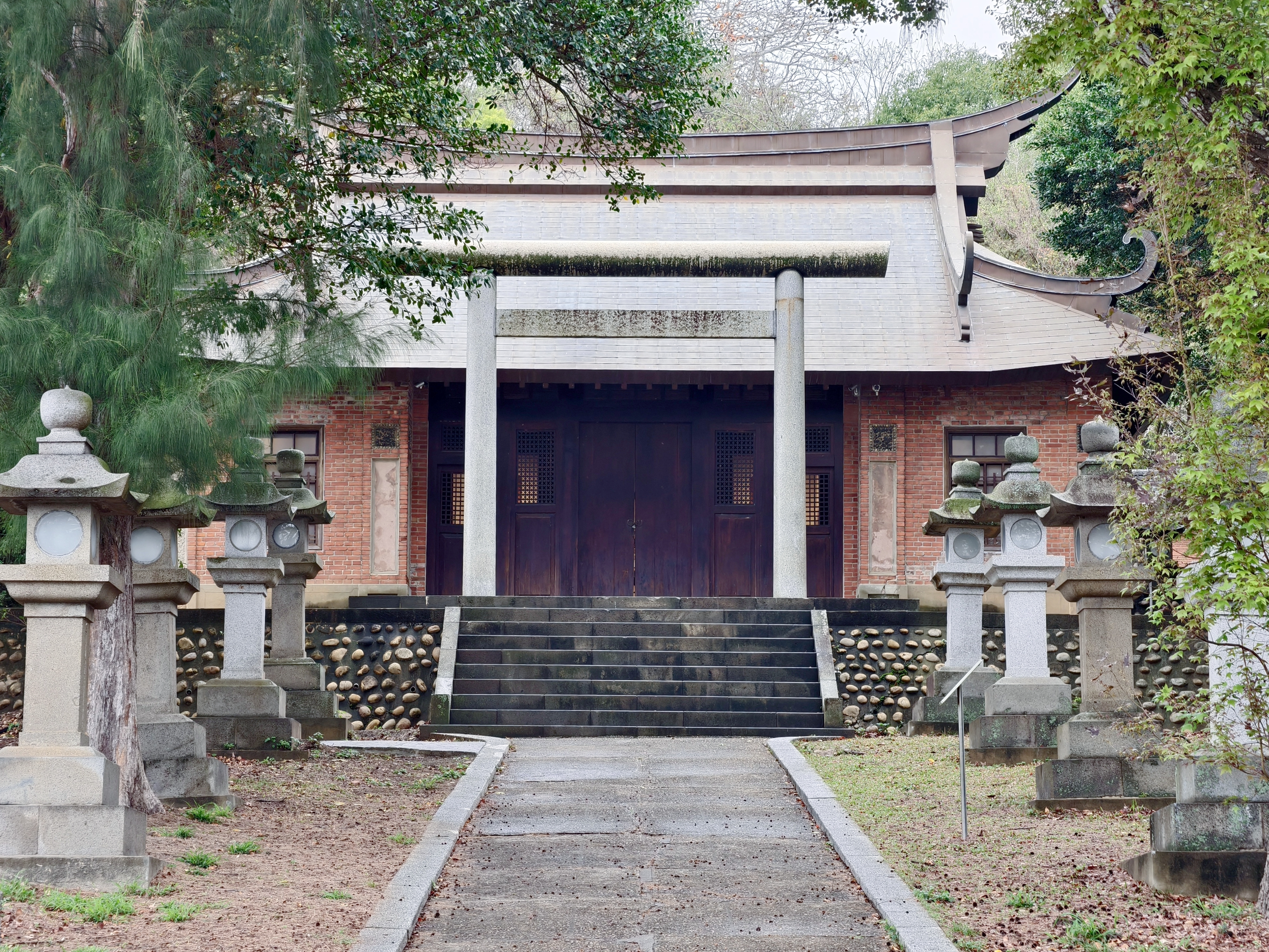 一點點日本味的通霄神社｜好好的約會，怎麼就變成雙人進香團了？