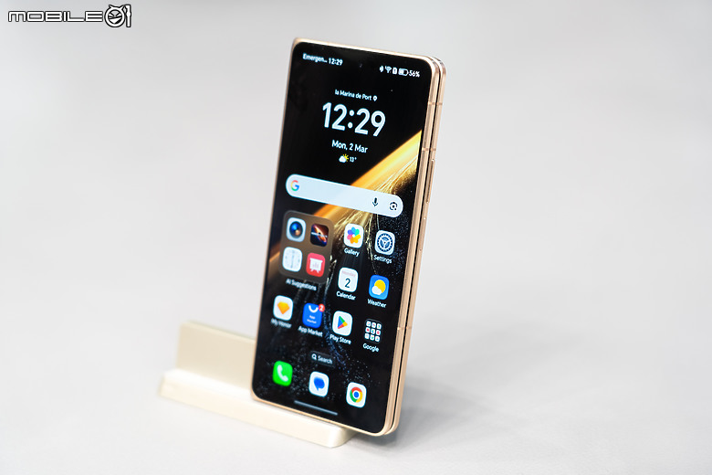 榮耀 Robot Phone 亮相 MWC｜首搭 4DoF 三軸雲台相機、導入自然 AI 互動！