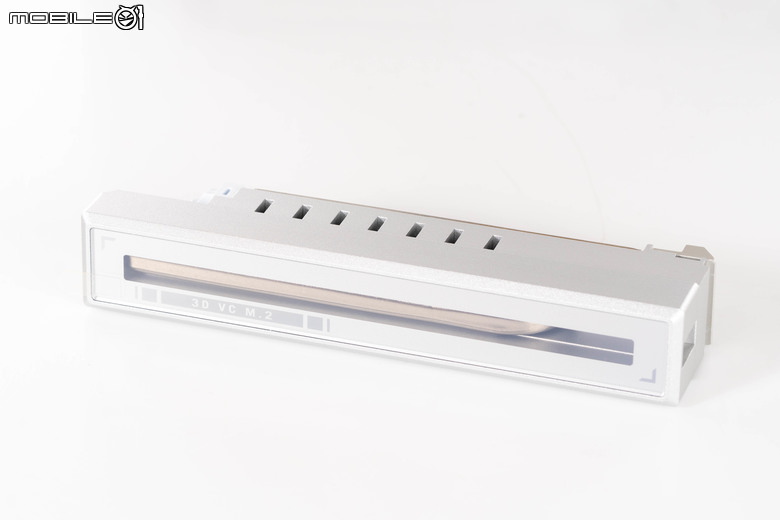 ROG CROSSHAIR X870E GLACIAL 主機板開箱實測 不光配置性能頂尖 更具備雙 10 GbE 海量高速傳輸