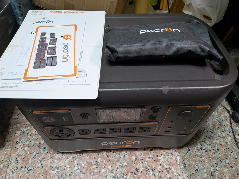 Pecron F3000LFP戶外電源當UPS用(簡易開箱)