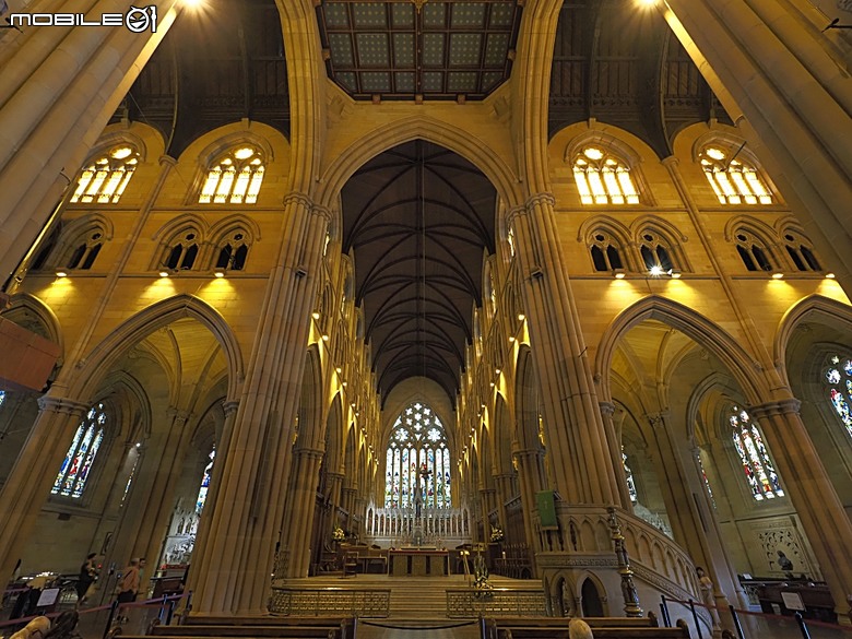 雪梨塔(Sydney Tower Eye) 、海德公園(Hyde Park)、雪梨聖母主教座堂(St Mary's Cathedral) 、維多利亞女王大廈(Queen Victoria Building)、雪梨市政廳(Sydney Town Hall)、聖安德烈座堂(St Andrew's Cathedral) — 2026東澳洲四大城巡遊之雪梨段 第3部