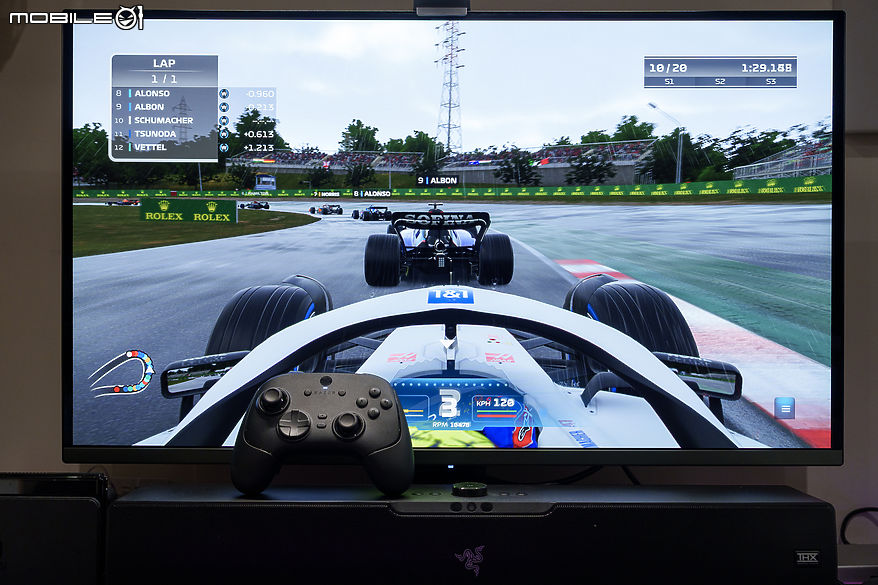 Razer Wolverine V3 Pro 8K PC 體驗報告｜輕巧、手感舒適更擁有精準的控制力