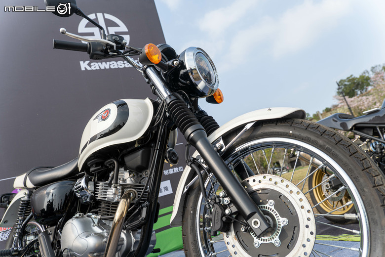 點我看大圖 【國內快訊】Kawasaki 白牌復古車 W230 / MEGURO S1 售價:21.8萬 / 23.8萬。