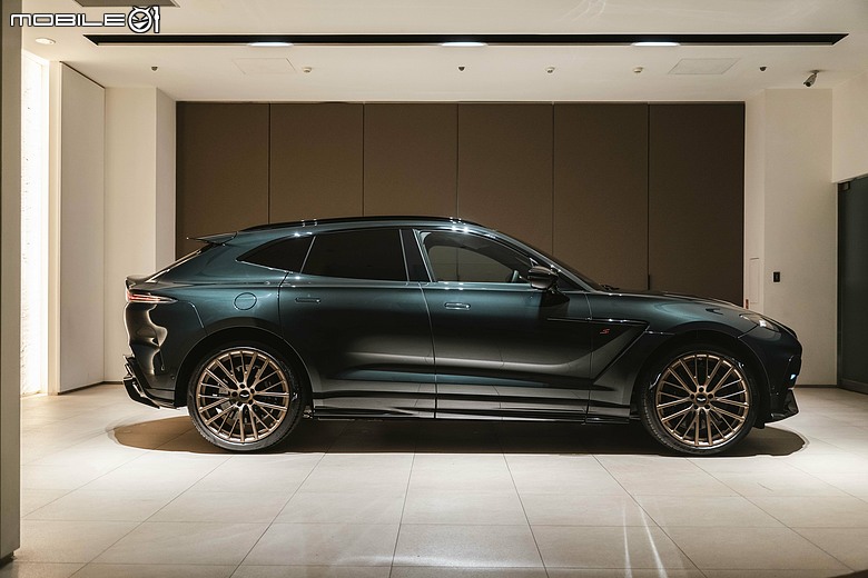【國內新訊】Aston Martin DBX S 登台亮相，1,588萬元起坐擁727hp超級休旅！