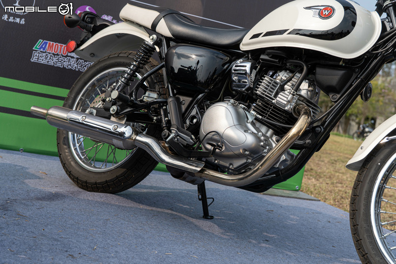 點我看大圖 【國內快訊】Kawasaki 白牌復古車 W230 / MEGURO S1 售價:21.8萬 / 23.8萬。