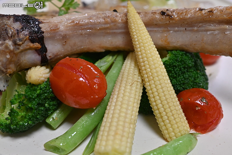 點我看大圖 台北-東區|香草食舫(香之莊園)家庭聚餐分享 + 新雅美理髮廳