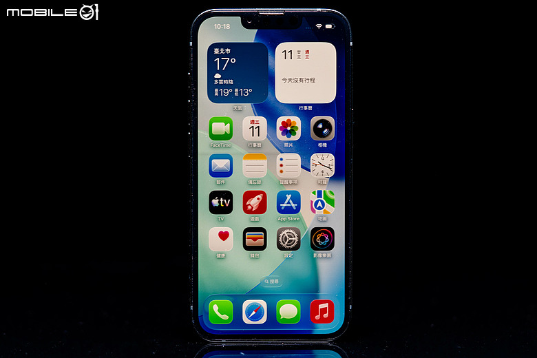 蘋果 iPhone 17e 開箱速試 這個『 e』是 Easy 還是 Economic？（新增風景／寵物人像實拍照）