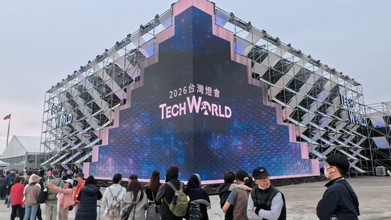 2026台灣燈會日間導覽：嘉義超大展區散步，眾多燈藝創作全紀錄