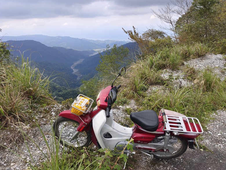 【時光騎旅】背著書包去越野--國民車勇闖安平坑林道