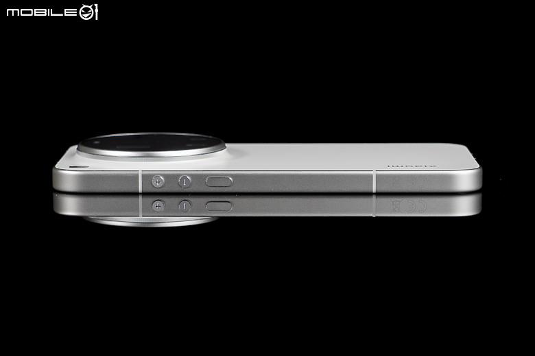 小米 Xiaomi 17 Ultra 體驗｜LOFIC HDR+連續光學變焦雙創新，「夜神」影像旗艦再進化！