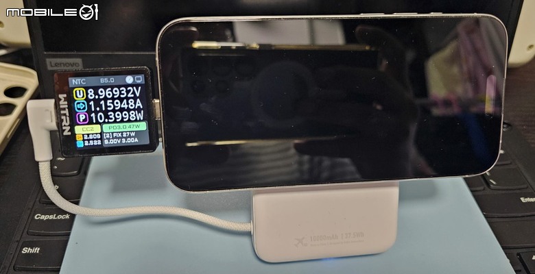 開箱 | Anker Zolo 自帶線行動電源 A1116