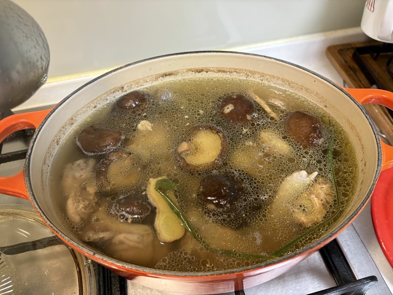 改良版香菇雞湯+雞油拌麵