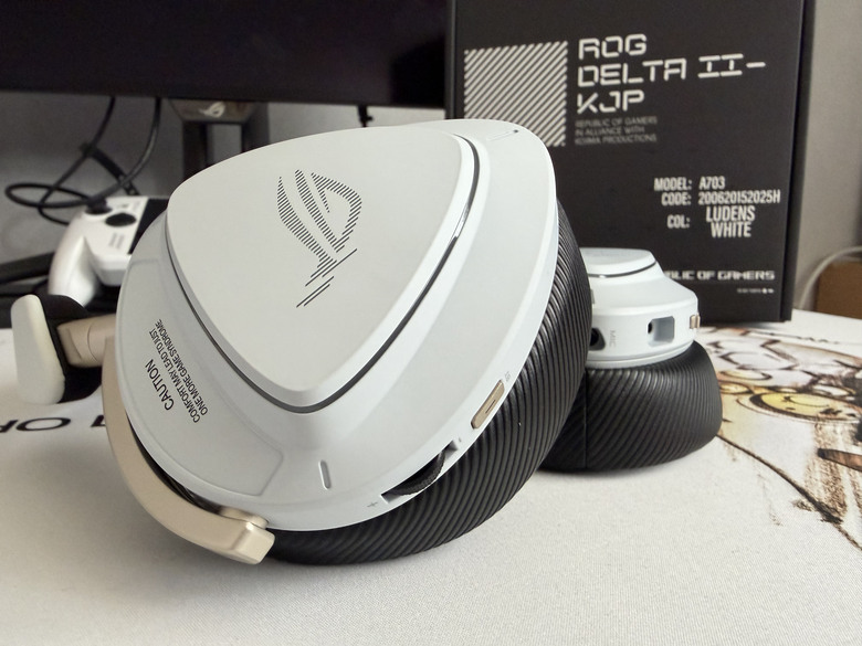 【開箱｜心得】超美白黑金配色…ROG和小島工作室首次跨界合作｜ROG × KJP 聯名周邊