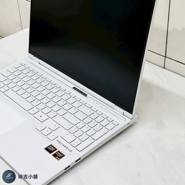 點我看大圖 開箱&分享 Mechrevo 機械革命 2025「蛟龍16 Pro」🖥️(全實拍及開箱影片)