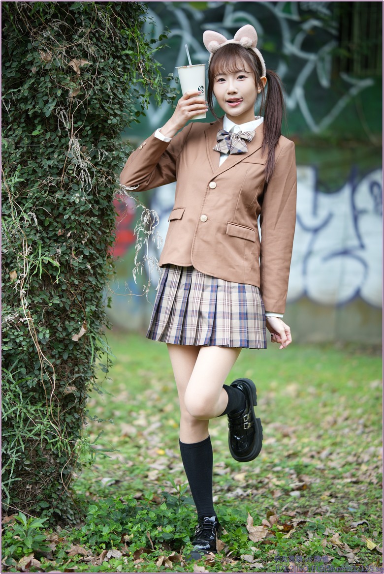 【 陳愉落雁之Angel 】唯卓仕 56mm F1.2 E 拍出的愉"星"味