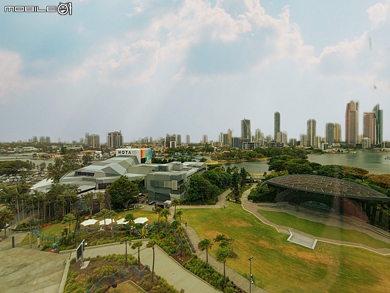 黃金海岸之衝浪者天堂(Surfers Paradise)、天頂瞭望臺 (SkyPoint Observation Deck)、 藝術之家(Home of the Arts, HOTA)、太平洋購物中心 (Pacific Fair Shopping Centre),附掛朋友招待JW Marriott Gold Coast Resort & Spa餐點 — 2026東澳洲四大城巡遊之黃金海岸段 第2部