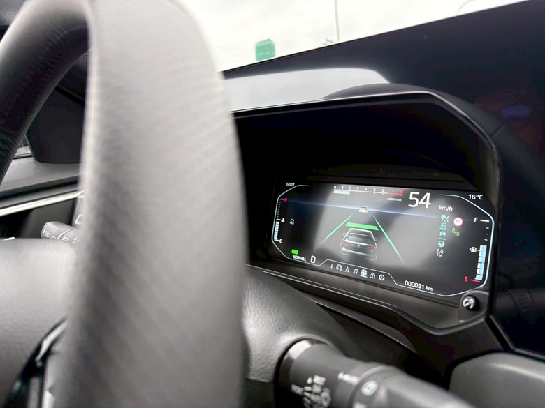 多重考慮之下，我選了XForce