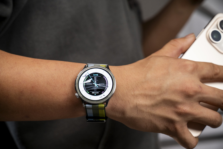 點我看大圖 OPPO Watch S 開箱 |超薄 |輕智能 |60秒全方位快速健檢 -有許多地方需要打磨