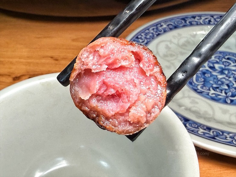 火烤兩吃吃到飽免服務費,泰式醃肉清爽嫩口,聚餐推薦