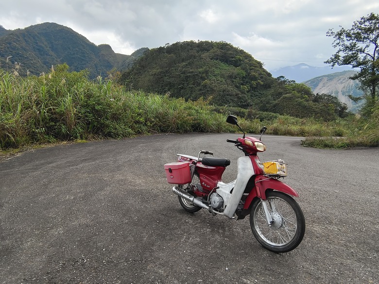 【時光騎旅】背著書包去越野--國民車勇闖安平坑林道