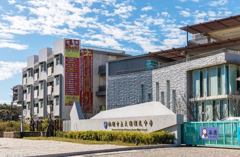 客運園區 核心蛋黃雙語國中小,湖景公園 “璟都未來城” 精品3房及金店面保留戶釋出