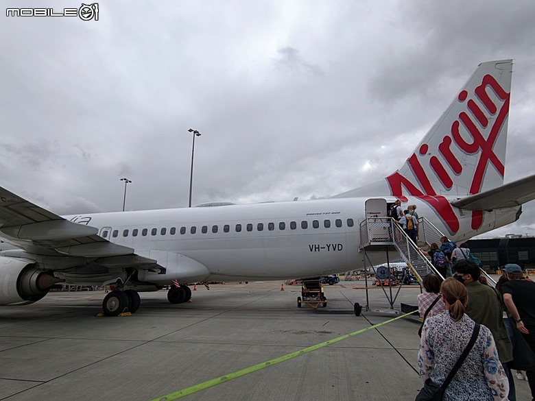 中華航空 CI057 桃園&rArr;墨爾本、CI054 布里斯本&rArr;桃園、澳洲國內線 維珍航空 VA827 墨爾本&rArr;雪梨、VA511 雪梨&rArr;黃金海岸，以及東澳四城之四座機場 — 2026東澳洲四大城巡遊之航空行程段