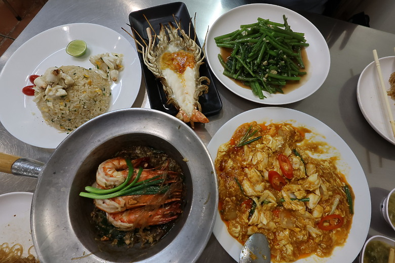 點我看大圖 泰國曼谷--Dusit Central Park百貨/唐人街夜市/ICONSIAM購物中心/美食觀光巴士/BIG C伴手禮天堂/朱拉隆功夜市